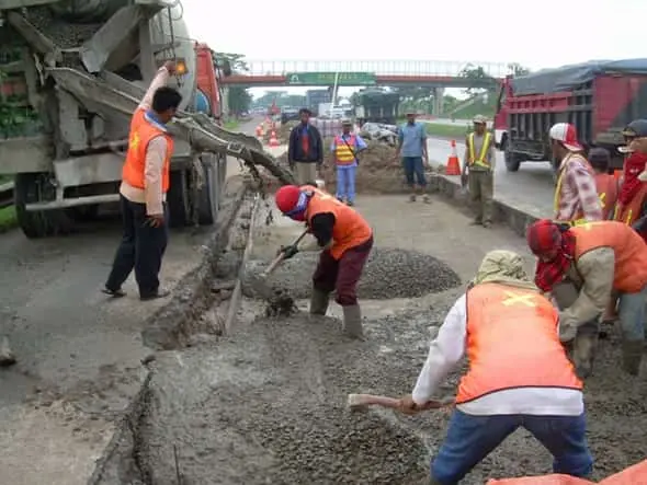 Rekonstruksi Slab Beton Tol Tangerang Merak